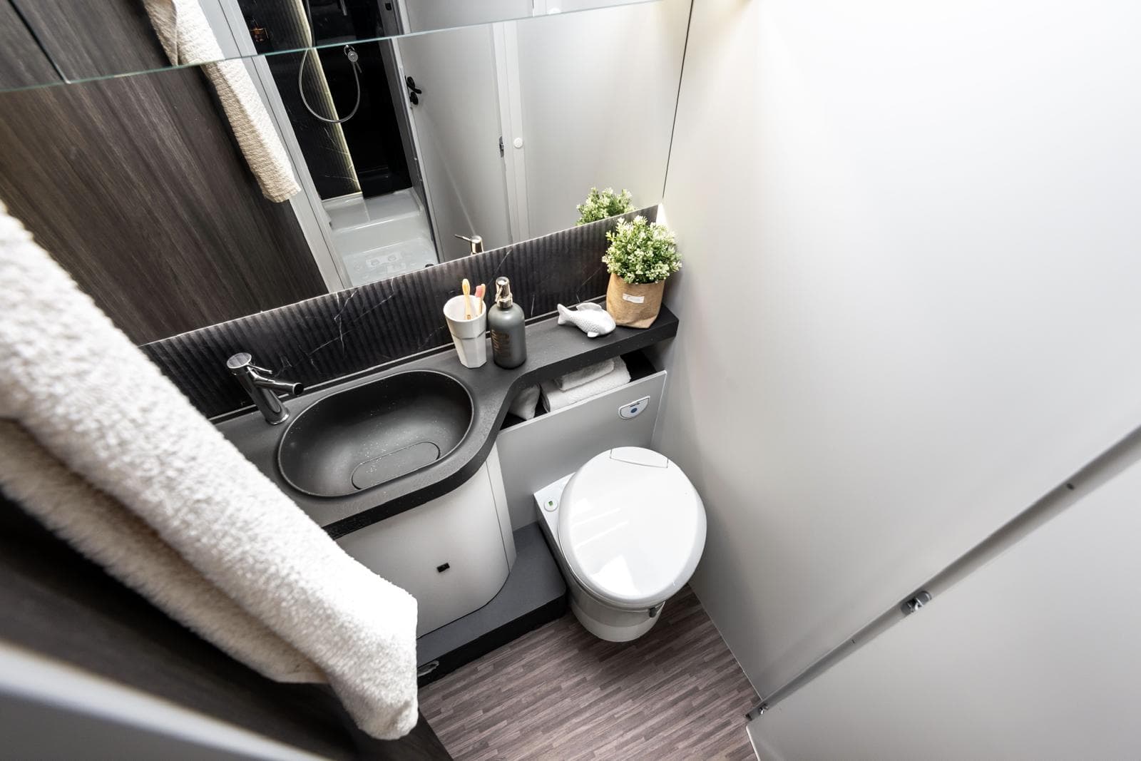 Mobilvetta Kea i90 - Atlántico Caravan 42