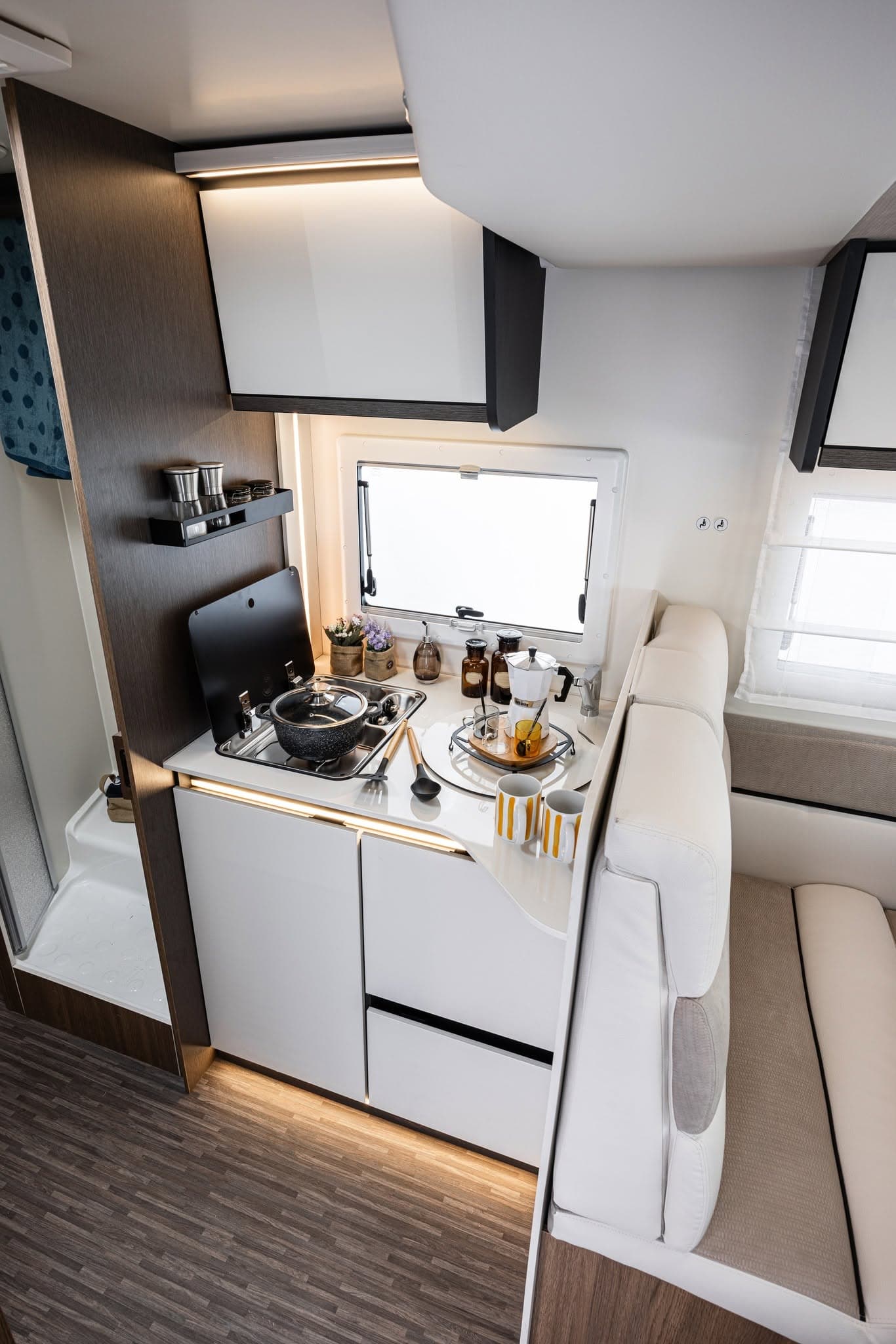 Elnagh Baron 579 - Atlántico Caravan 24
